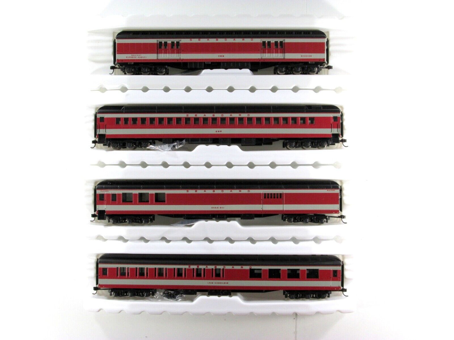 HO Scale SEABOARD *ORANGE BLOSSOM SPECIAL* 8-Car Set -- IHC 49608, Knuckle Cplrs