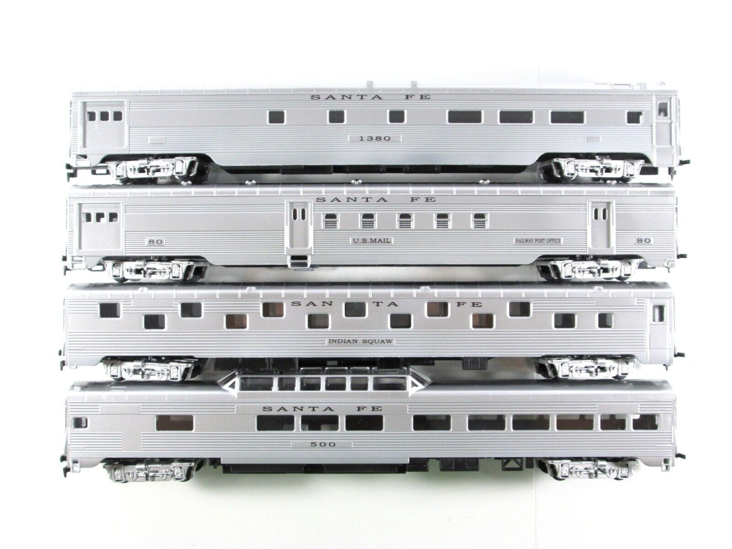 HO Scale SANTA FE Corrugated Lightweight Passenger 8-Car Set -- IHC 47788