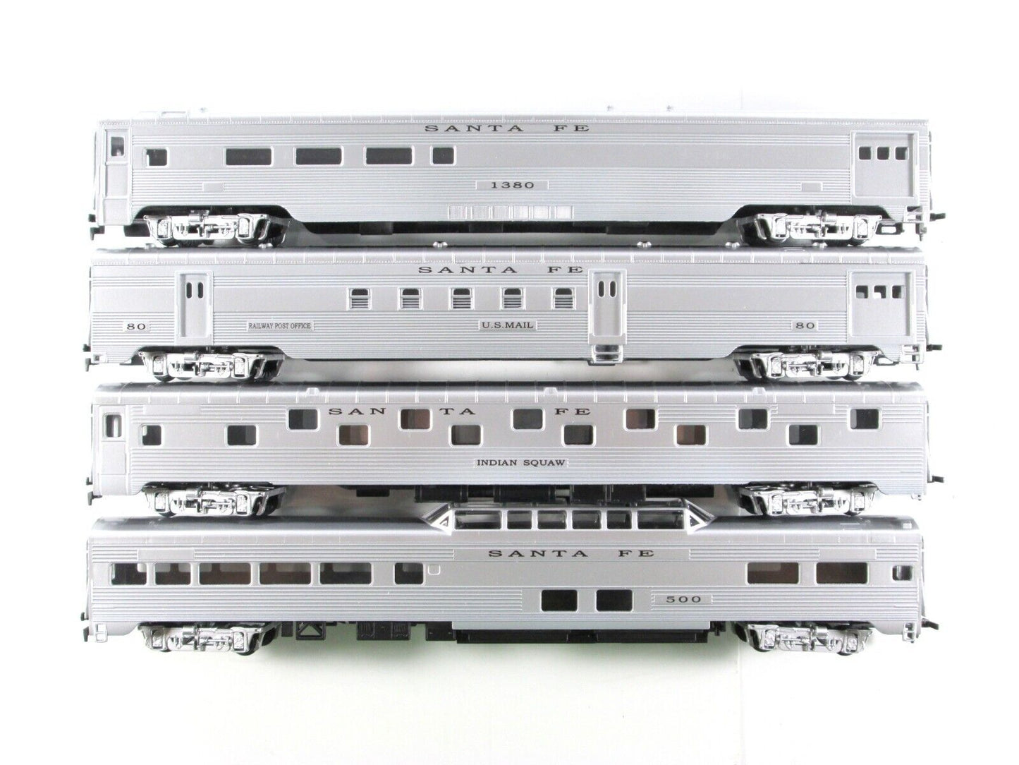 HO Scale SANTA FE Corrugated Lightweight Passenger 8-Car Set -- IHC 47788