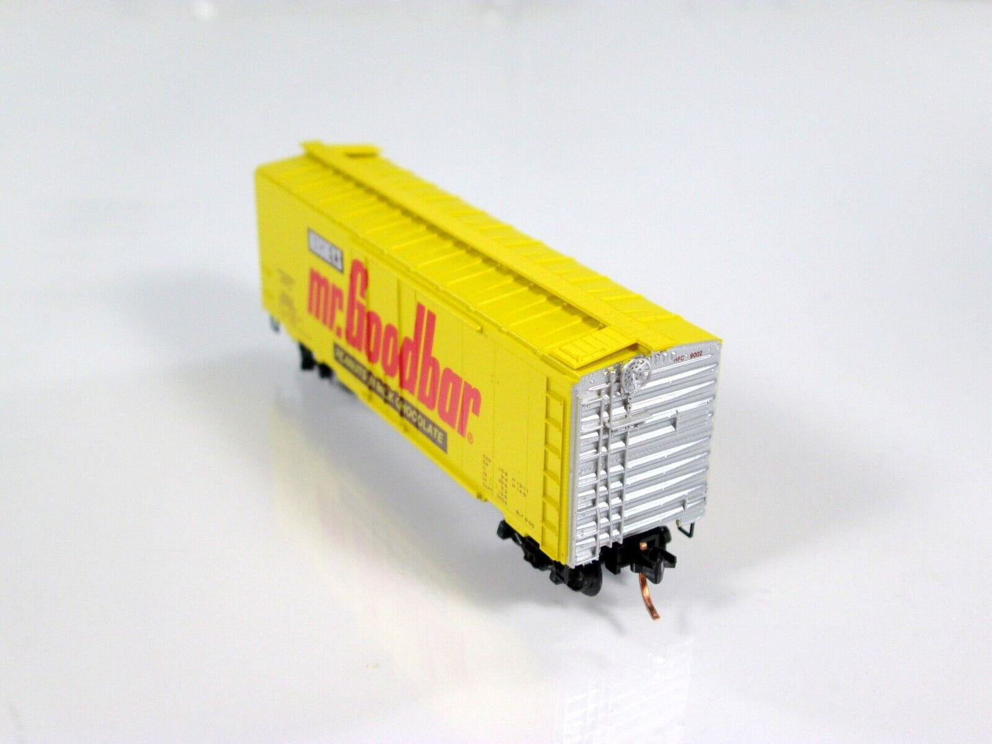 N Scale Hershey's MR GOODBAR Candy Bar 40' Box Car, HFC 9002, Micro Trains 21310