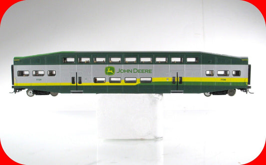 HO Scale JOHN DEERE BOMBARDIER Commuter Passenger Car, JD 7720 - Athearn **RARE*