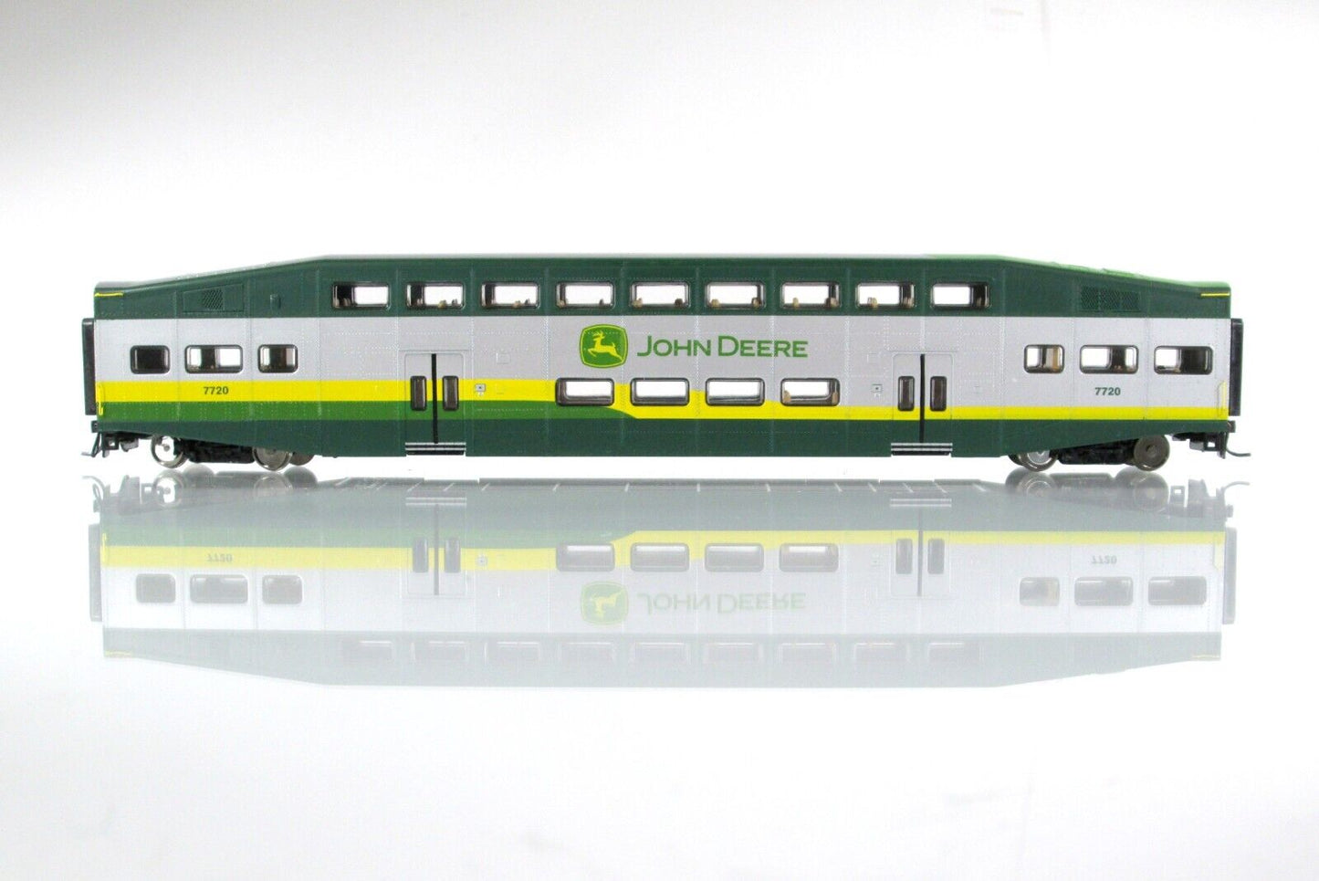 HO Scale JOHN DEERE BOMBARDIER Commuter Passenger Car, JD 7720 - Athearn **RARE*