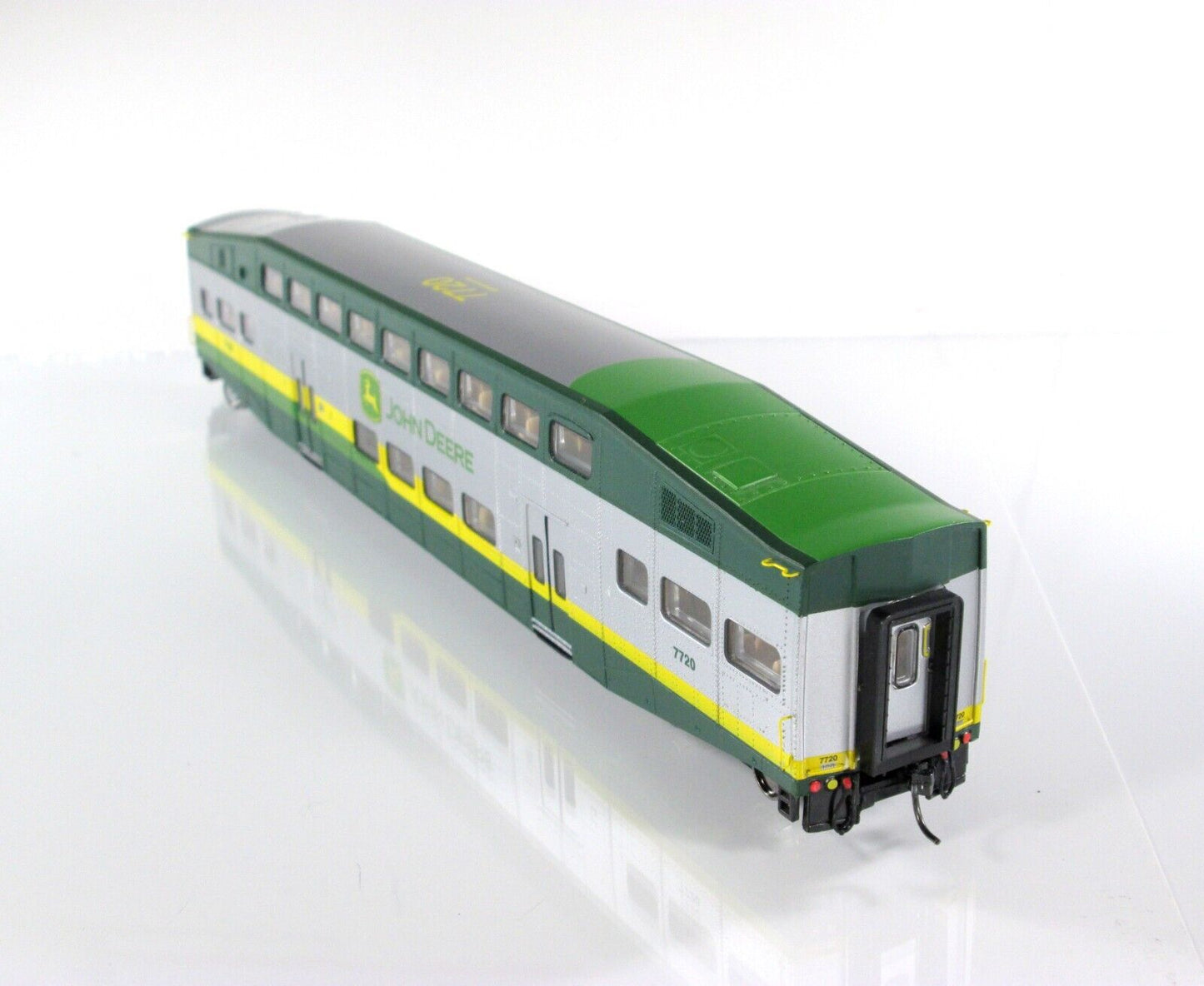 HO Scale JOHN DEERE BOMBARDIER Commuter Passenger Car, JD 7720 - Athearn **RARE*