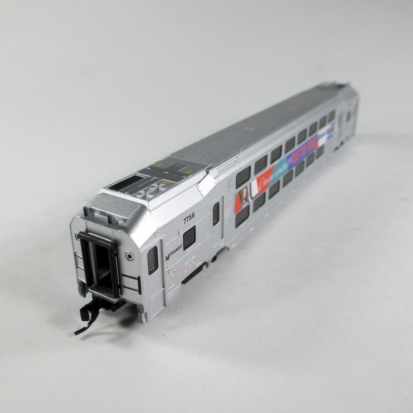 N Scale NEW JERSEY TRANSIT Safety Slogan Passenger Coach #7756, Atlas 40 004 064