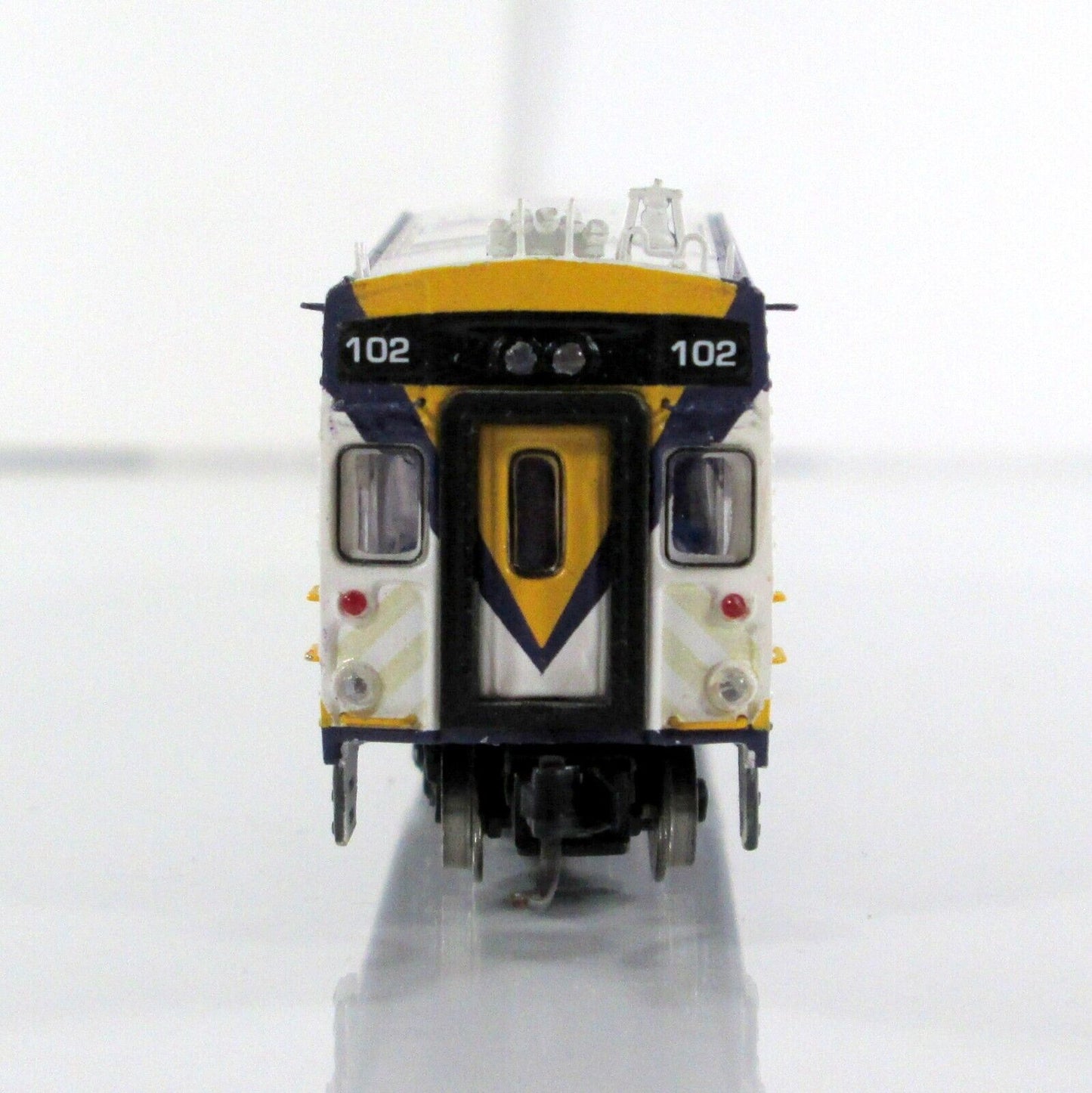 N Scale BOMBARDIER West Coast Express Passenger Control Car #102 - Athearn 10124