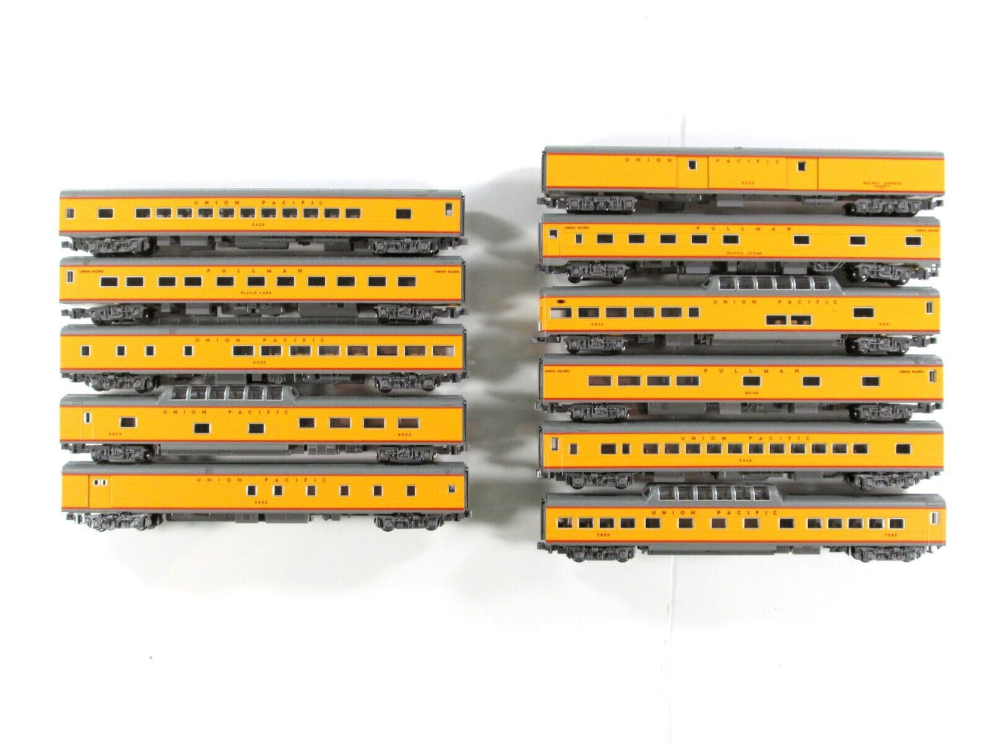 N Scale UNION PACIFIC *CITY of LOS ANGELES* 11-Car Set -Kato 106-088-1 *LIGHTED*