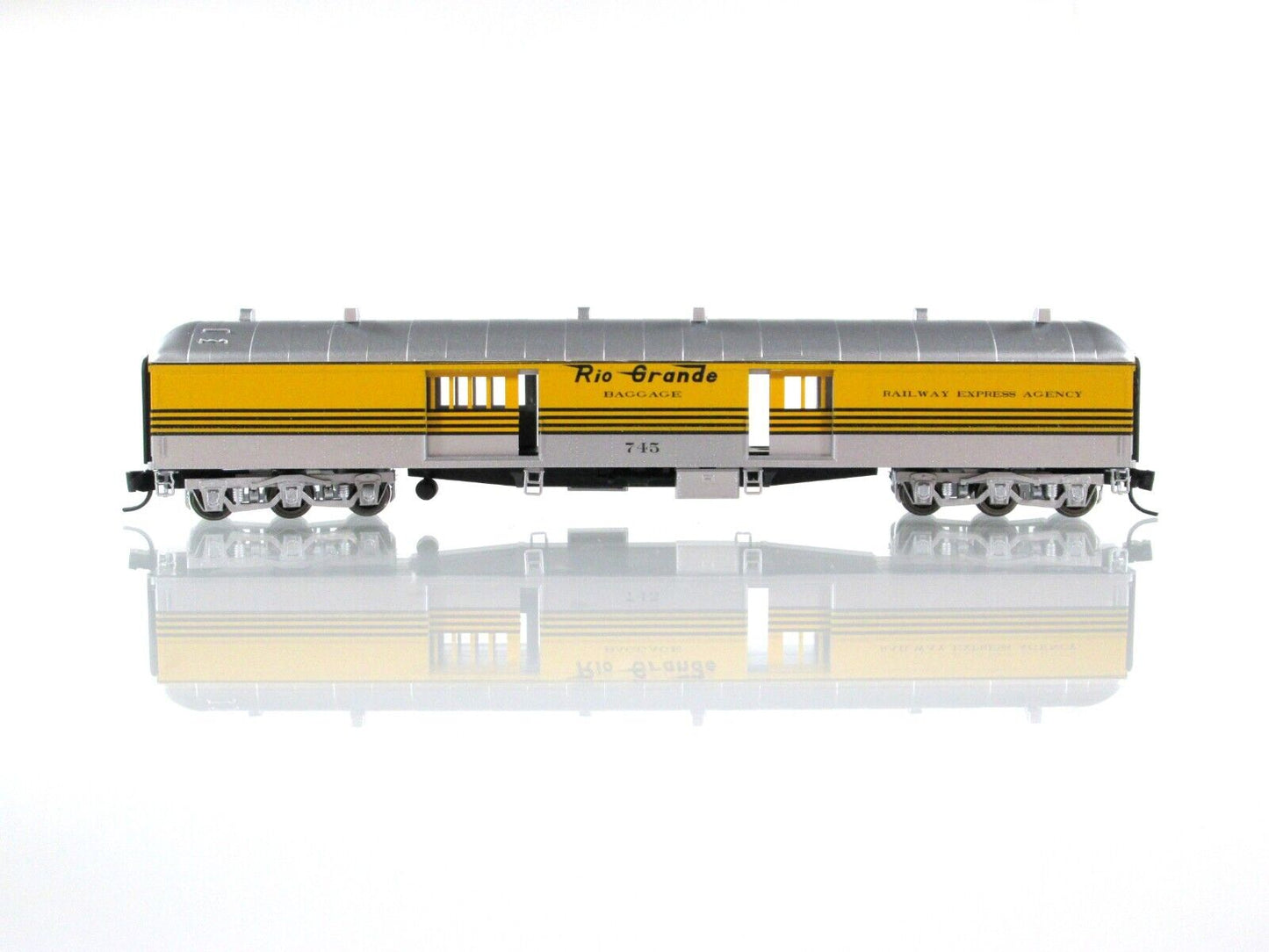 N Scale DENVER & RIO GRANDE **Aspen Gold** Baggage Car #745 - WHEELS of TIME 206