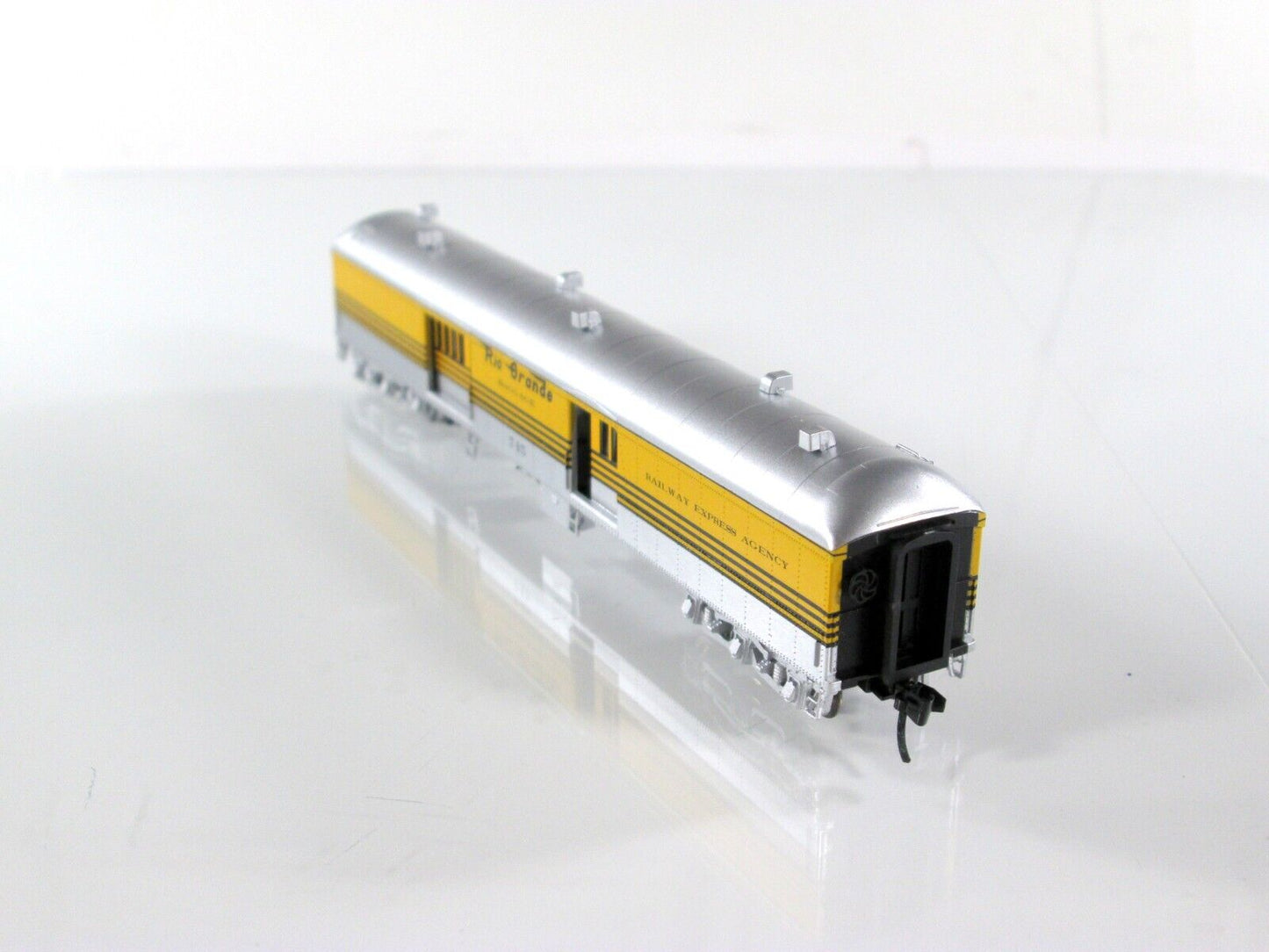 N Scale DENVER & RIO GRANDE **Aspen Gold** Baggage Car #745 - WHEELS of TIME 206