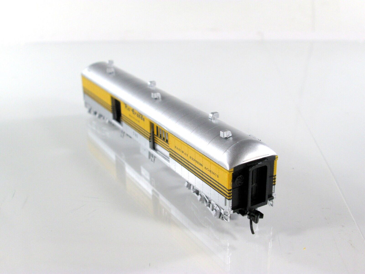 N Scale DENVER & RIO GRANDE **Aspen Gold** Baggage Car #745 - WHEELS of TIME 206