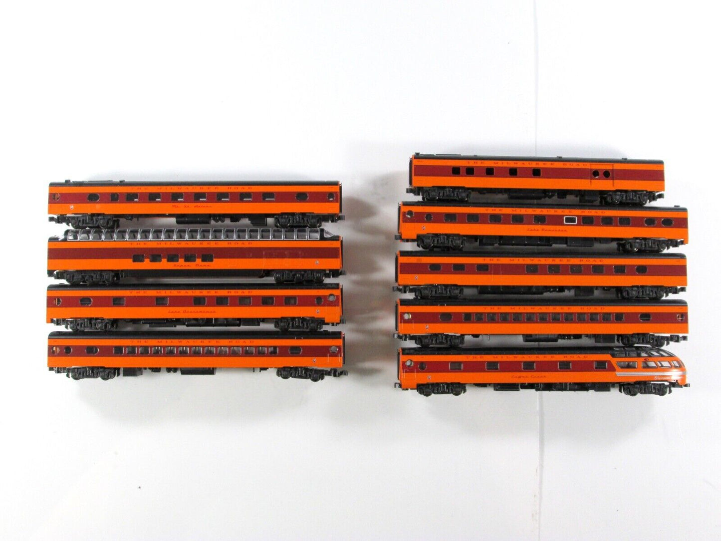 N Scale MILWAUKEE **OLYMPIAN HIAWATHA** 9-Car Set --- Kato 106-082-1 **LIGHTED**