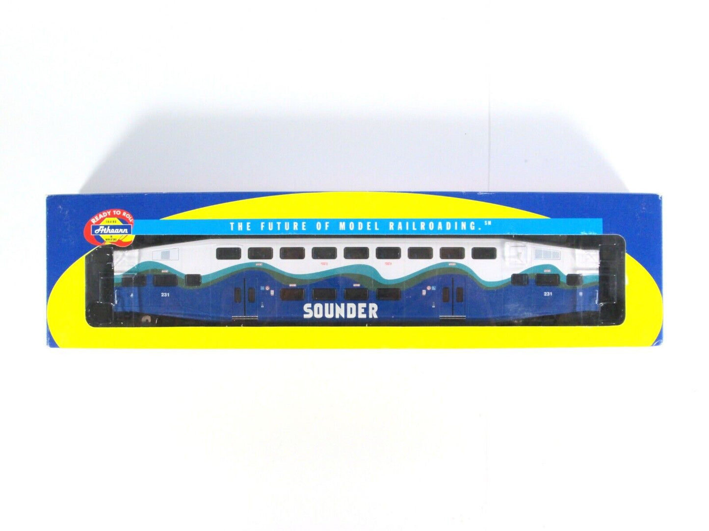 HO Scale ***SEATTLE SOUNDER*** Bombardier Commuter Coach #231 ----- Athearn 2563