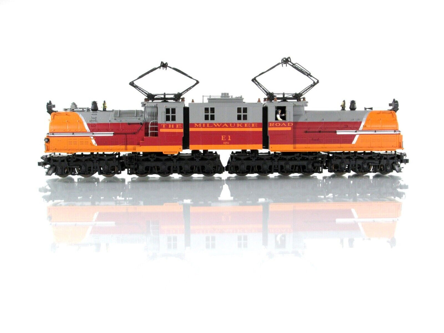 HO Scale **MILWAUKEE ROAD BI-POLAR ELECTRIC** #E-1,  MTH 80-2141 DCC Sound *READ