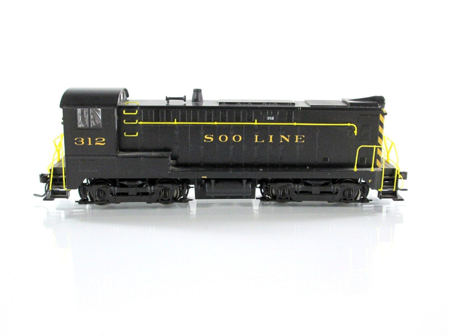 HO Scale SOO Line Baldwin DS4-4-1000 Switcher, #312 - DCC Sound - BOWSER **RARE*
