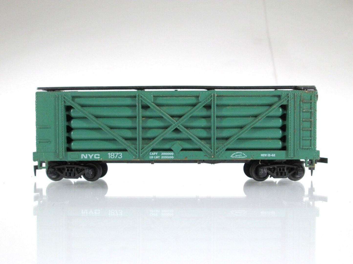 HO Scale NEW YORK CENTRAL Helium Gas Container Carrier Car, NYC 1873 - AHM 5423G