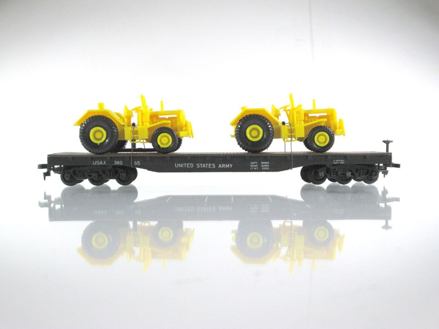 HO Scale US ARMY Heavyweight Flat Car w/ 2 Motor Graders - USAX 38065 - AHM 5373
