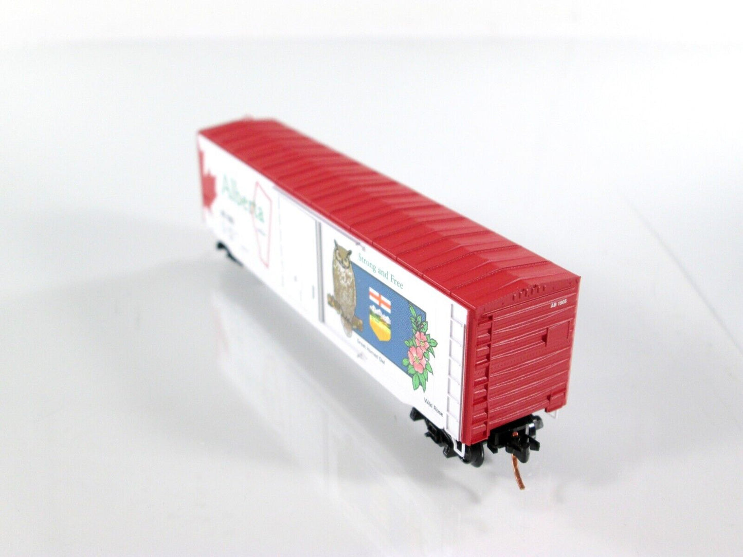 N Scale **ALBERTA** Canadian Provincial Box Car, AB 1905 - Micro Trains 07700155