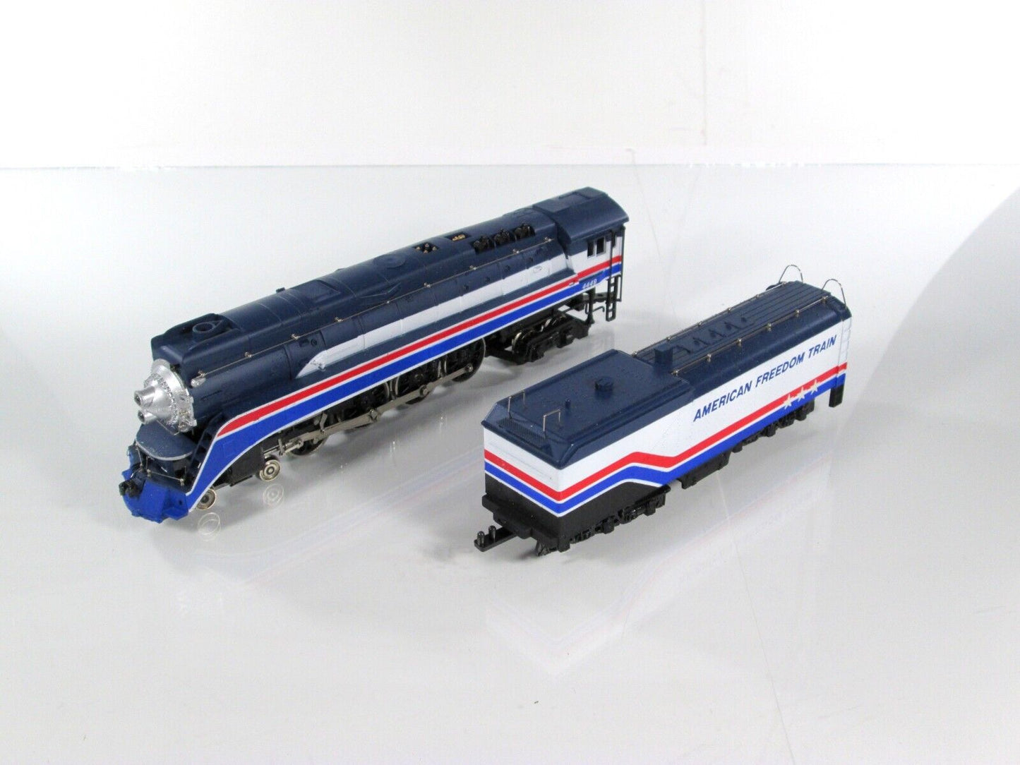 HO Scale *AMERICAN FREEDOM TRAIN* GS-4 Northern Locomotive #4449 - LIONEL **NEW*