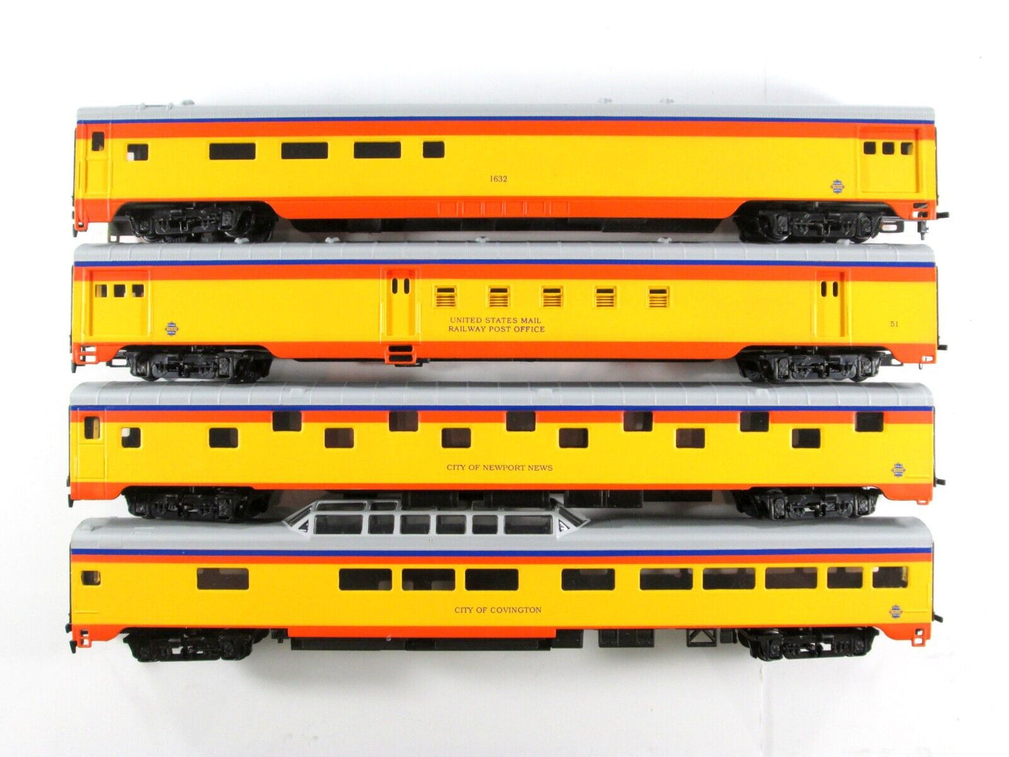 HO Scale CHESSIE / C&O *STEAM SPECIAL* Passenger Car 8-Pack Set -IHC 48358 *RARE