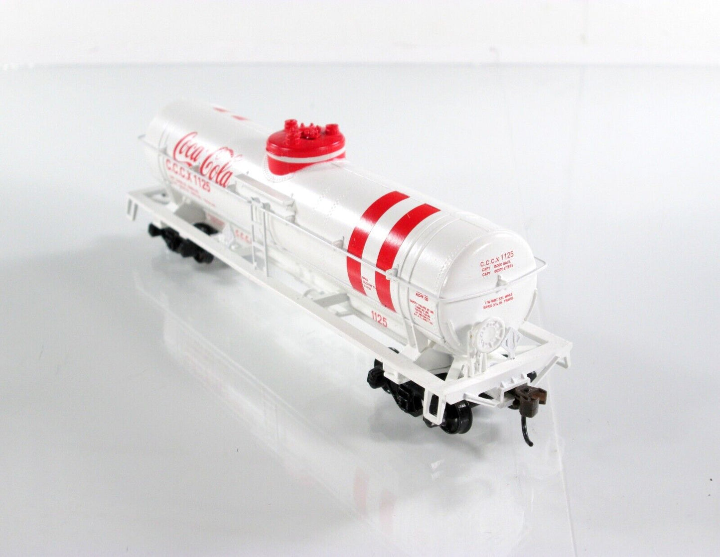 HO Scale COCA-COLA Collection 40' Single Dome Tank Car - CCCX 1125 - Athearn