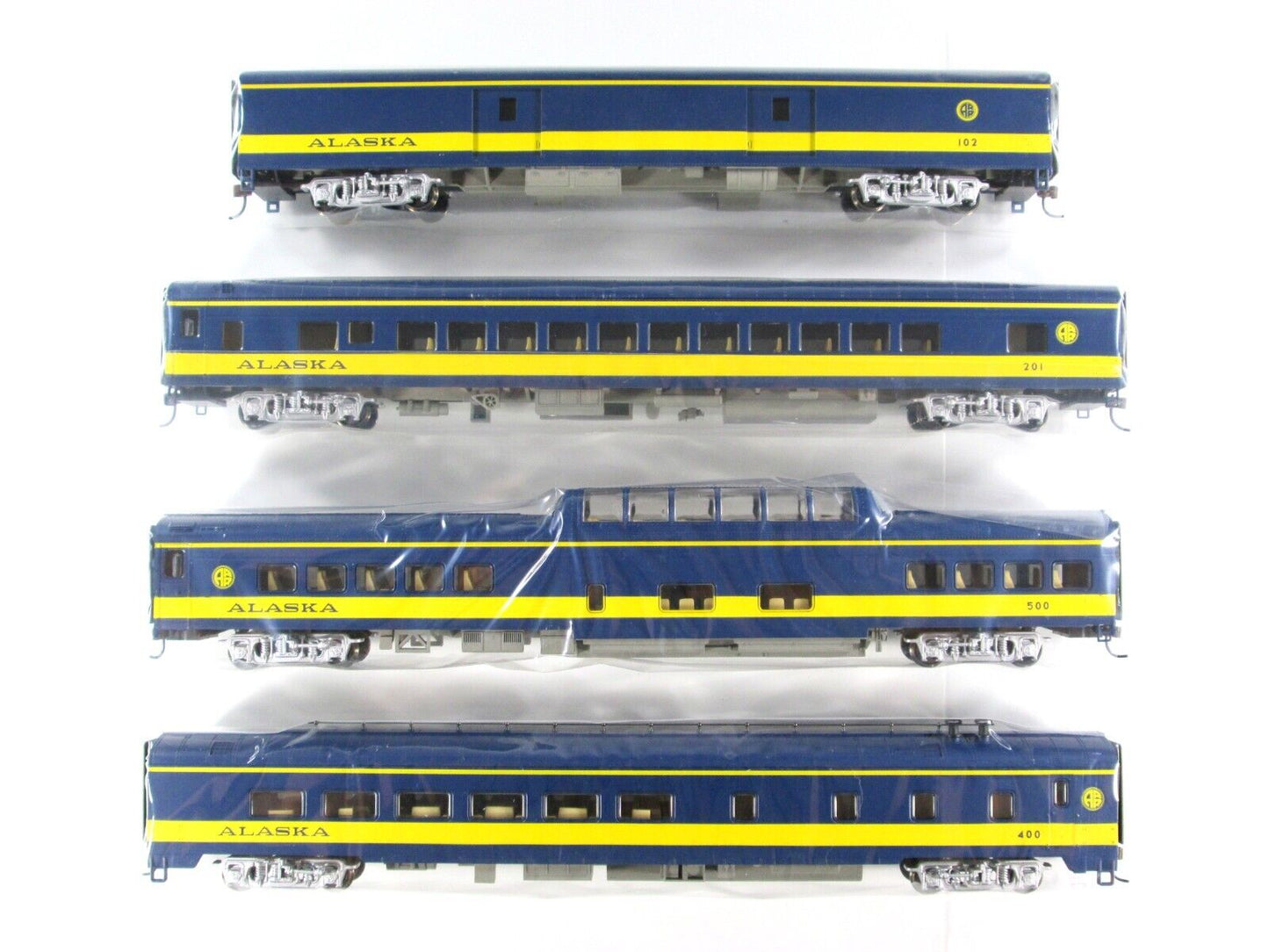 HO Scale ALASKA RAILROAD Passenger 4-Car Set -- Rivarossi RT600034, Knuckle Cplr