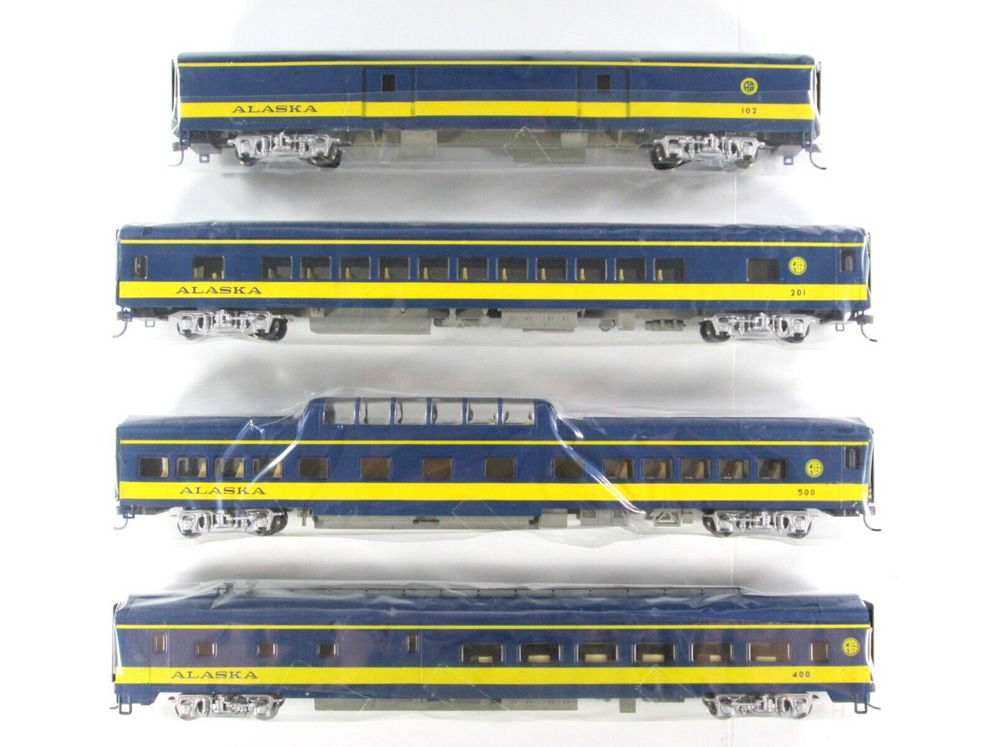 HO Scale ALASKA RAILROAD Passenger 4-Car Set -- Rivarossi RT600034, Knuckle Cplr