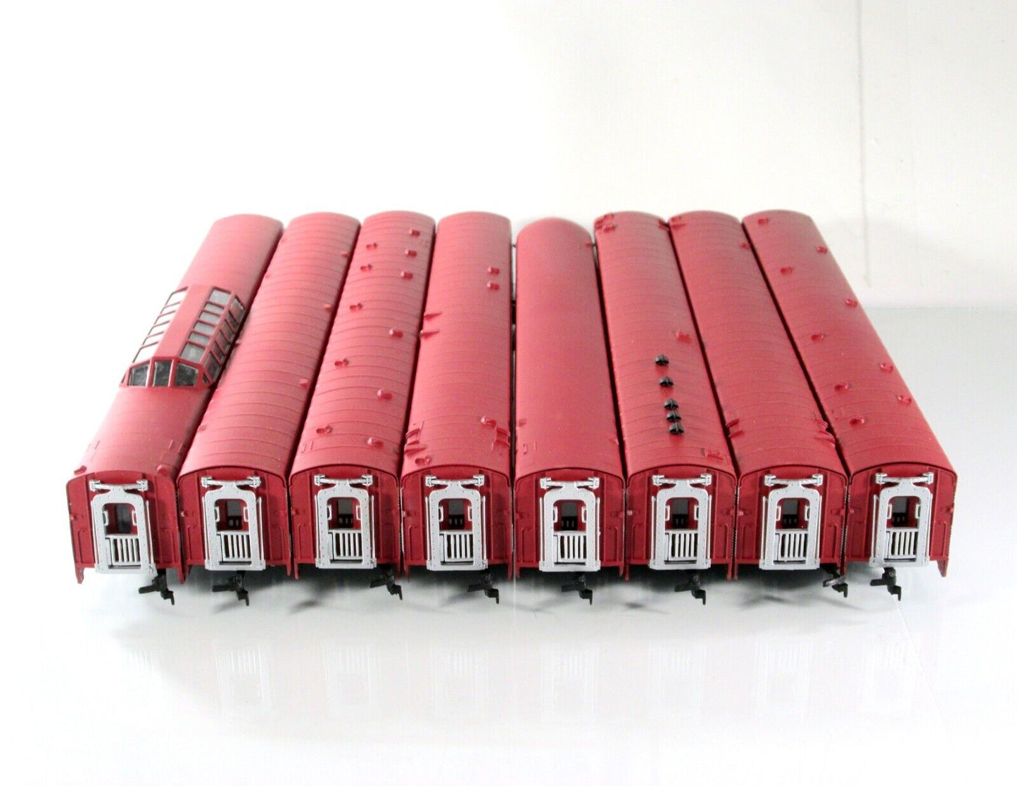 HO Scale FRISCO / SL-SF Lightweight Passenger Car 8-Pack Set - IHC 47878