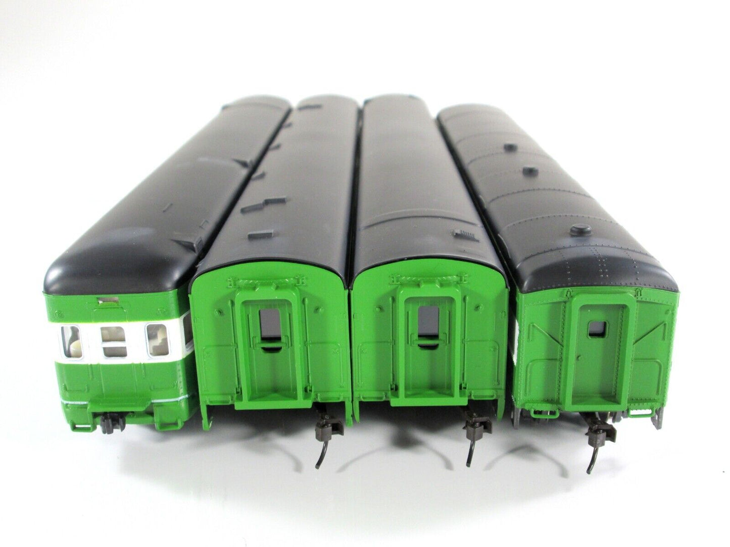 HO Scale BURLINGTON NORTHERN 1930s Passenger Set B -Rivarossi 6949, Knuckle Cplr