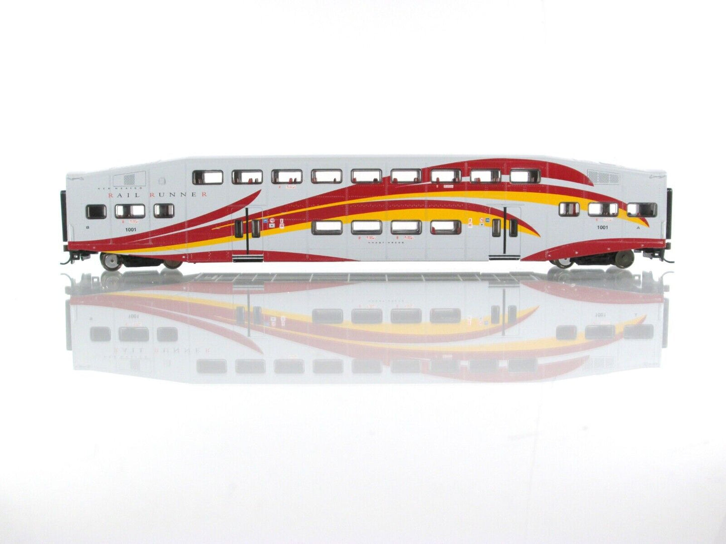 HO Scale NEW MEXICO RAIL RUNNER Bombardier Coach #1001 - Athearn 25702