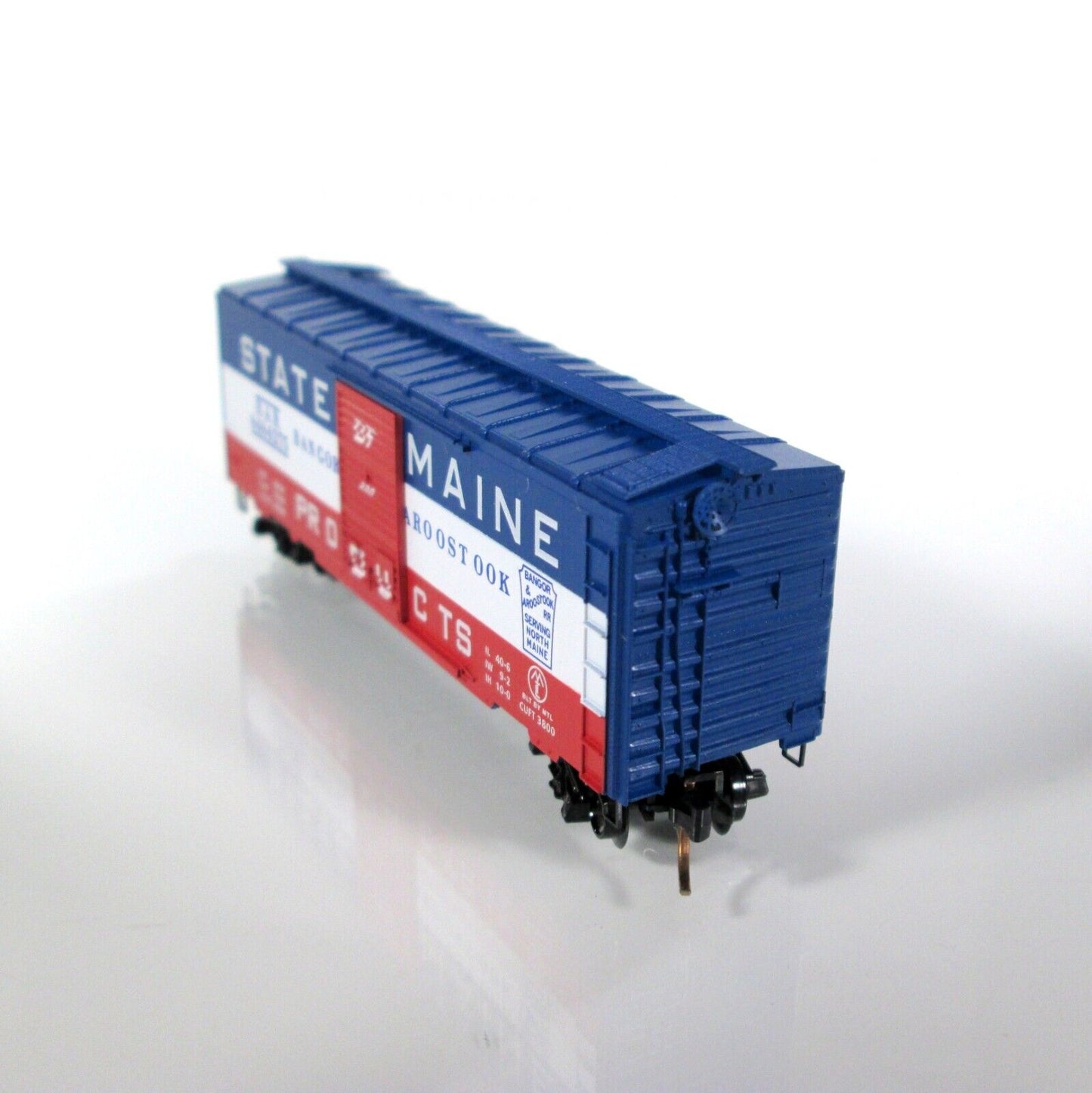 N Scale MAINE / BANGOR & AROOSTOOK 40' Box Car -Micro Trains / Lowell Smith 6464