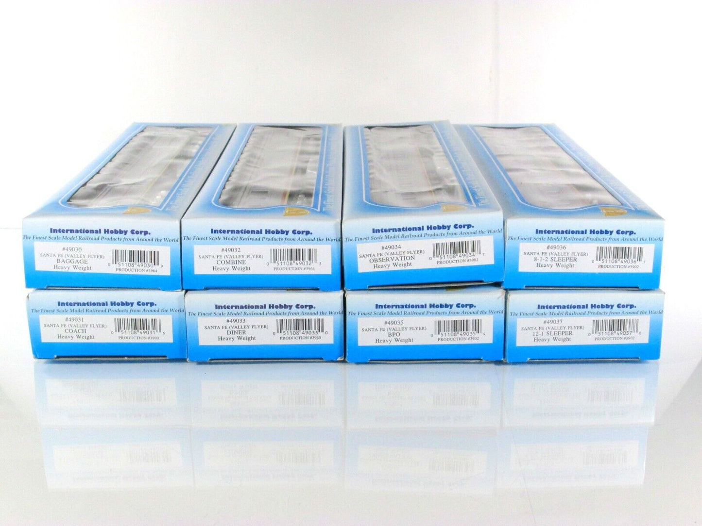 HO Scale SANTA FE ***VALLEY FLYER*** Heavyweight Passenger 8-Car Set - IHC 49038