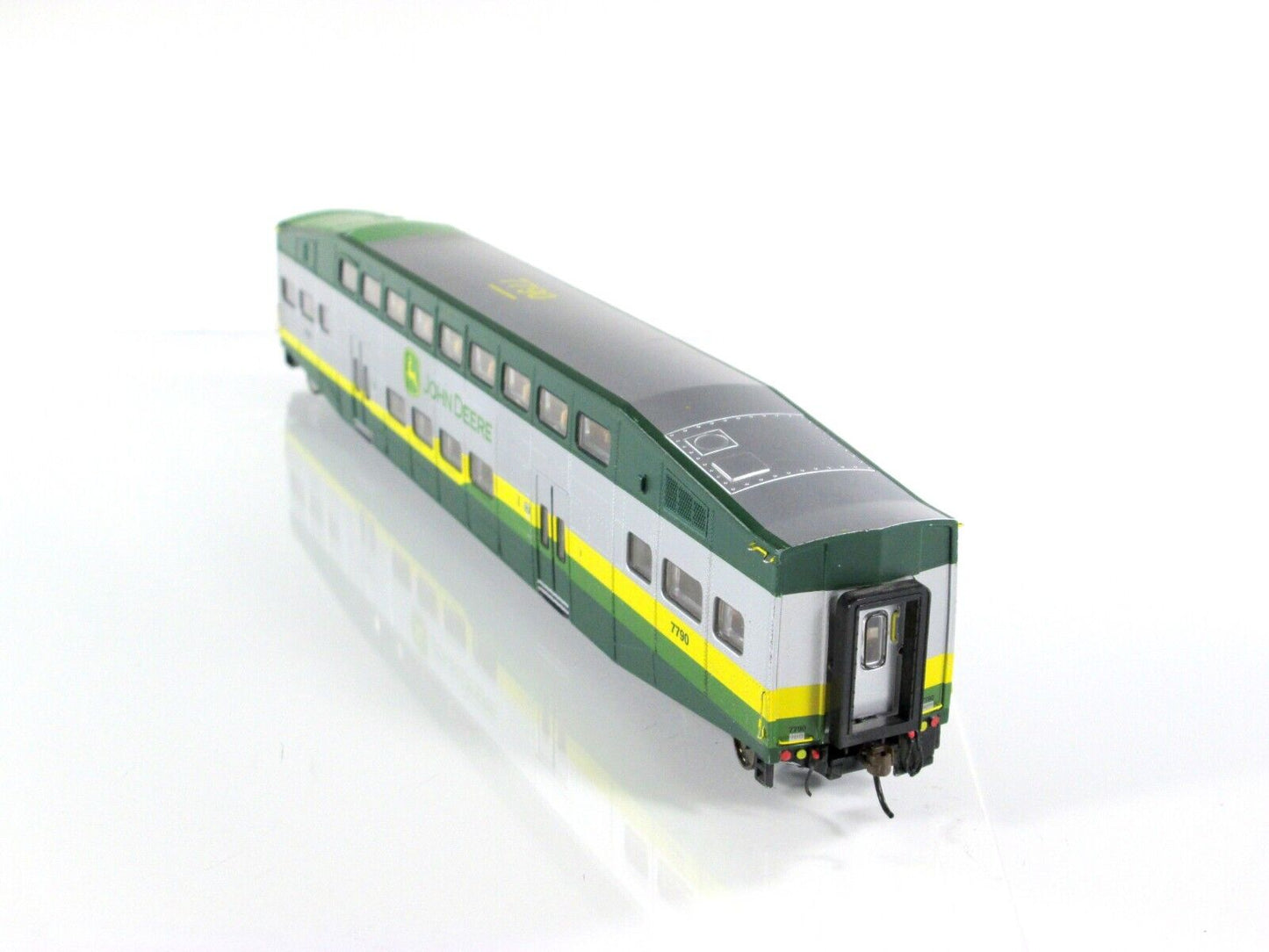 HO Scale JOHN DEERE BOMBARDIER Commuter Passenger Car, JD 7790 - Athearn **RARE*