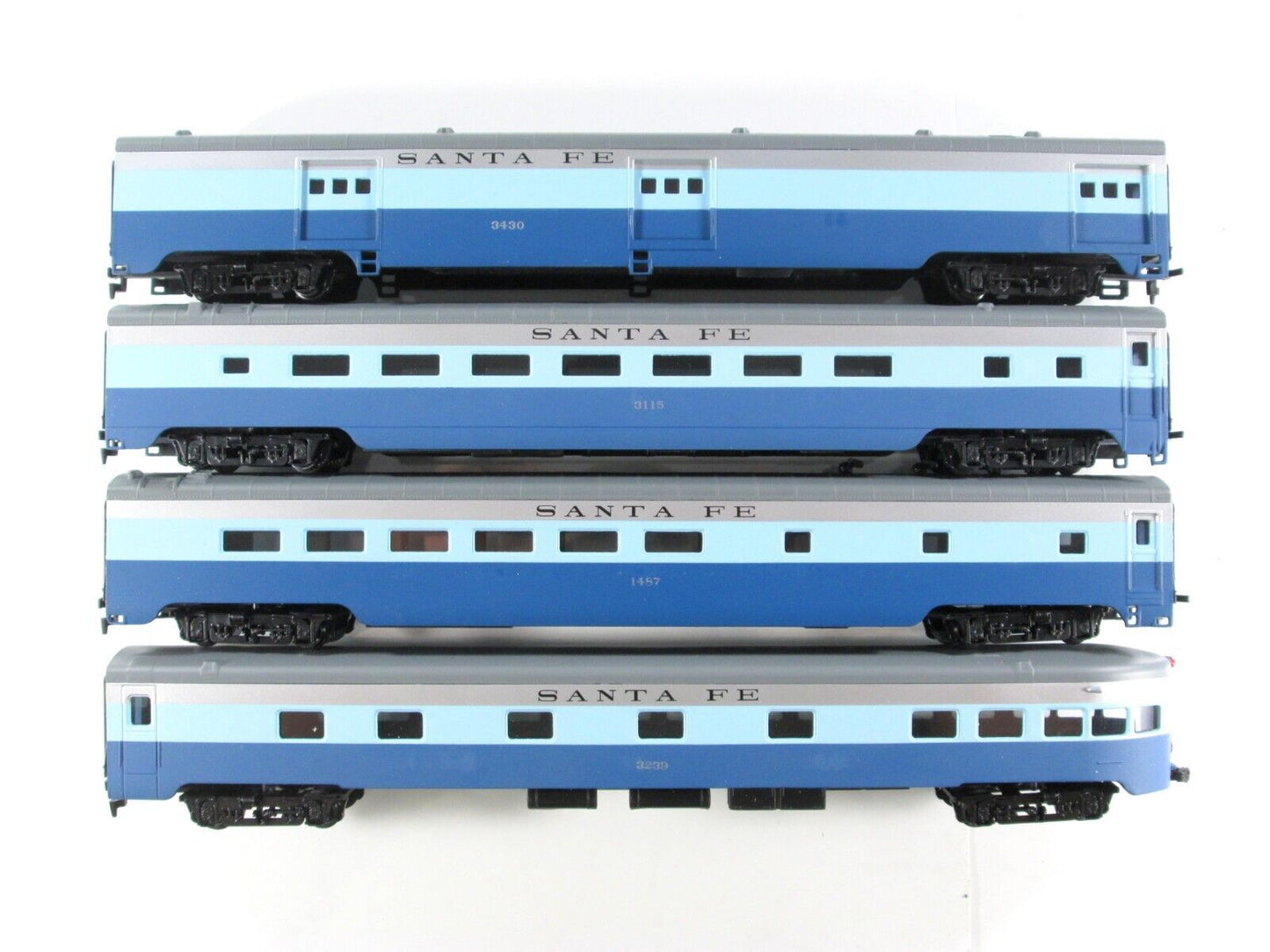 HO Scale SANTA FE *BLUE GOOSE* Passenger Car 8-Pack Set - IHC 48018 **RARE
