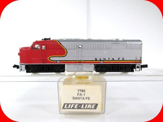 N Scale SANTA FE **Warbonnet** FA-1 Diesel Locomotive -Life-Like 7785, Runs Well
