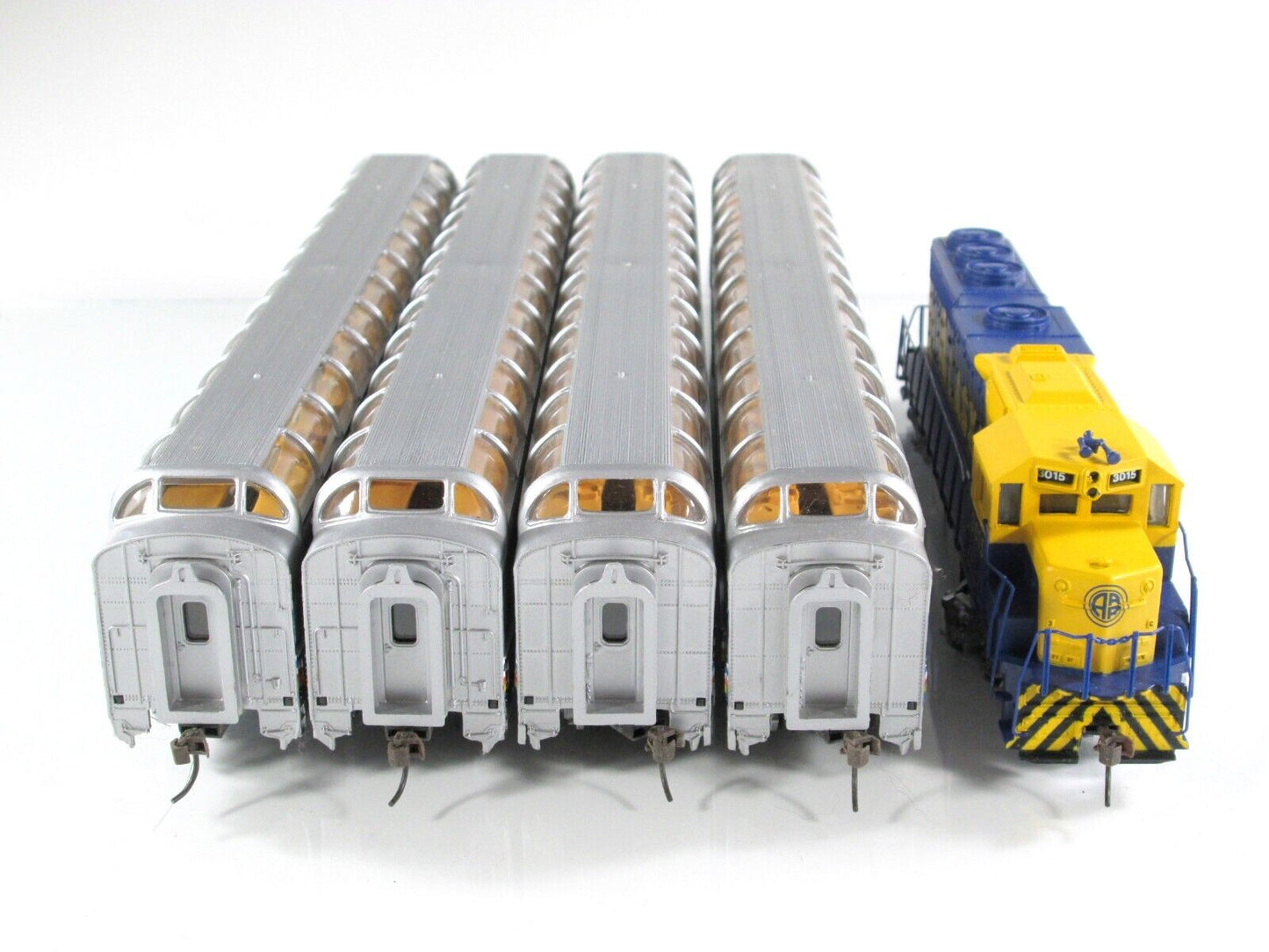 HO Scale *MCKINLEY EXPLORER* Alaska Locomotive and Passenger Set -BACHMANN 00624