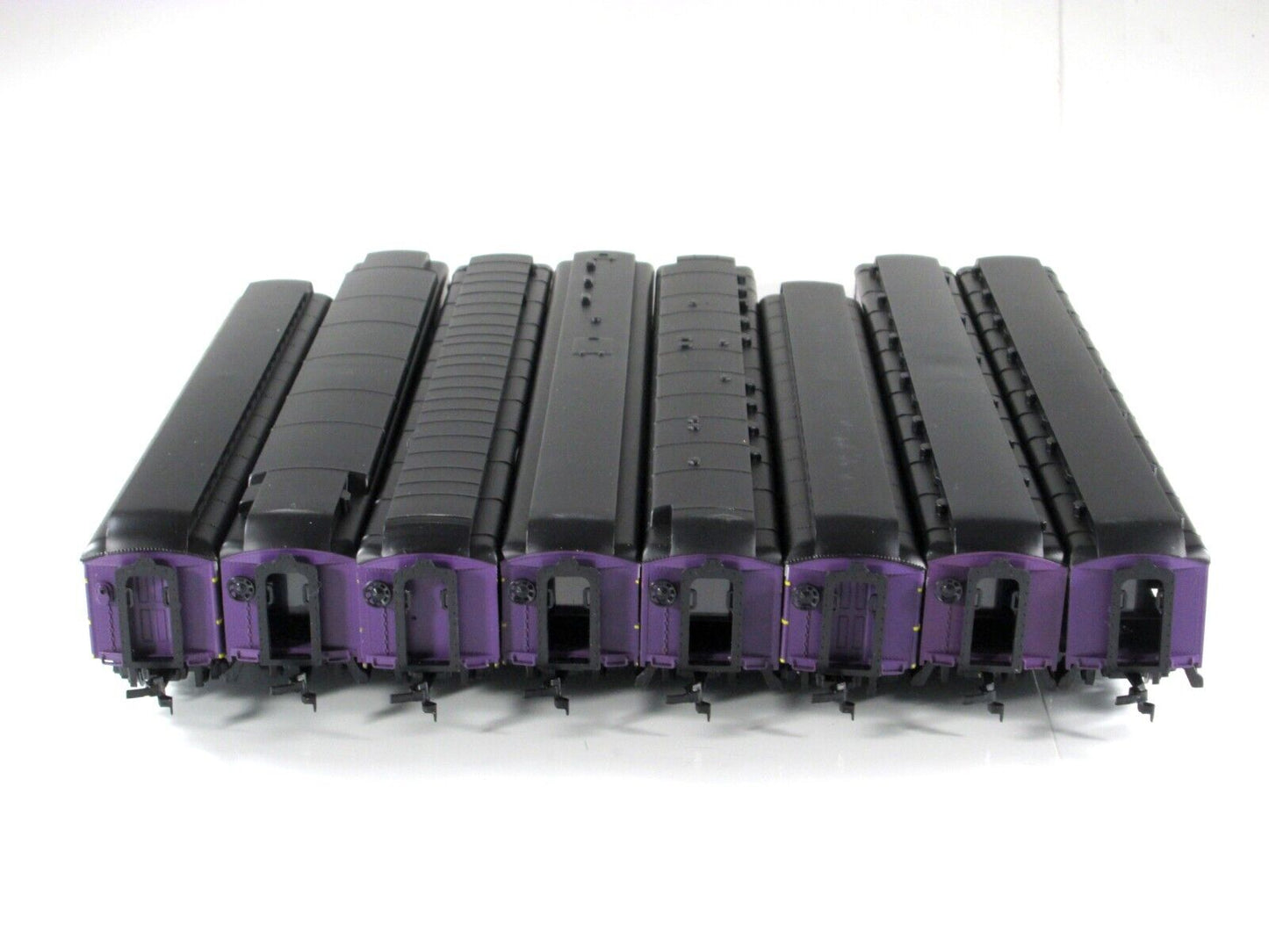HO Scale ATLANTIC COAST LINE Heavyweight Passenger Car 8-Pack Set - IHC 49008