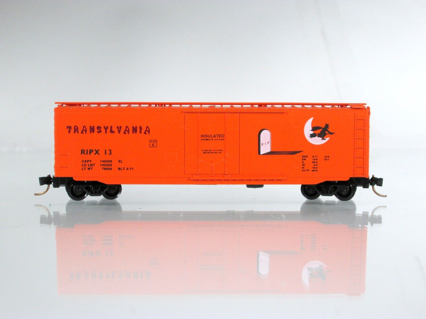 N Scale HALLOWEEN **TRANSYLVANIA** 50' Box Car -- Micro Trains  ****VERY RARE***