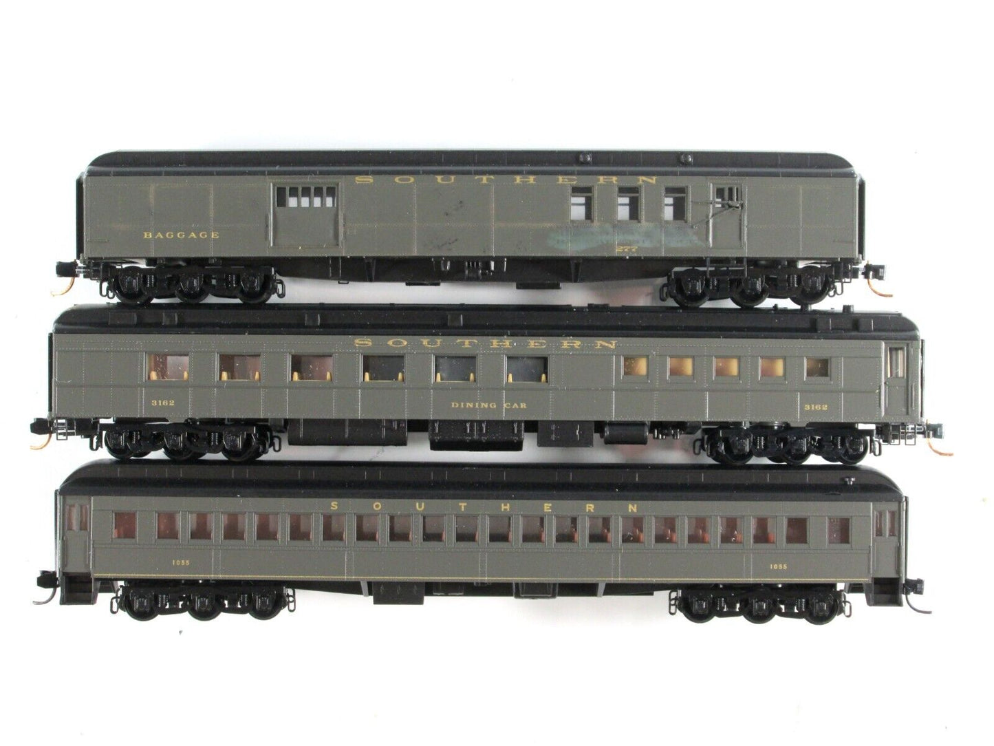 N Scale SOUTHERN Heavyweight - Baggage, Coach, Diner - 3-Car Set -- Micro Trains