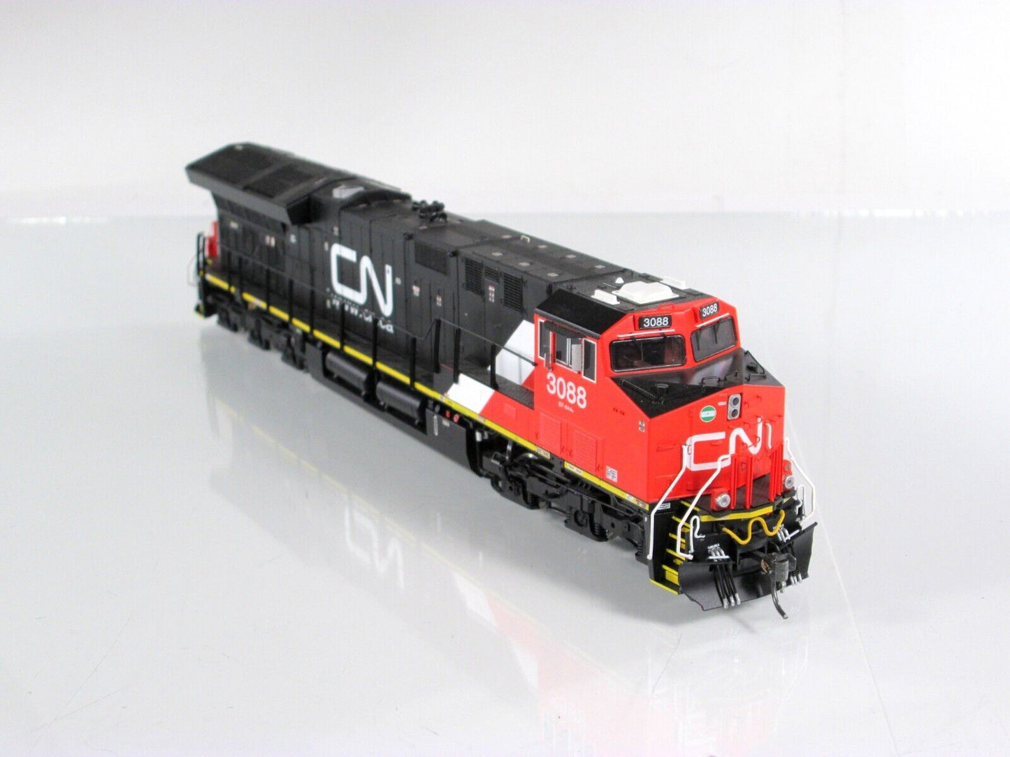 HO Scale CANADIAN NATIONAL ET44AC Diesel, CN #3088 - Intermountain DCC Lok Sound