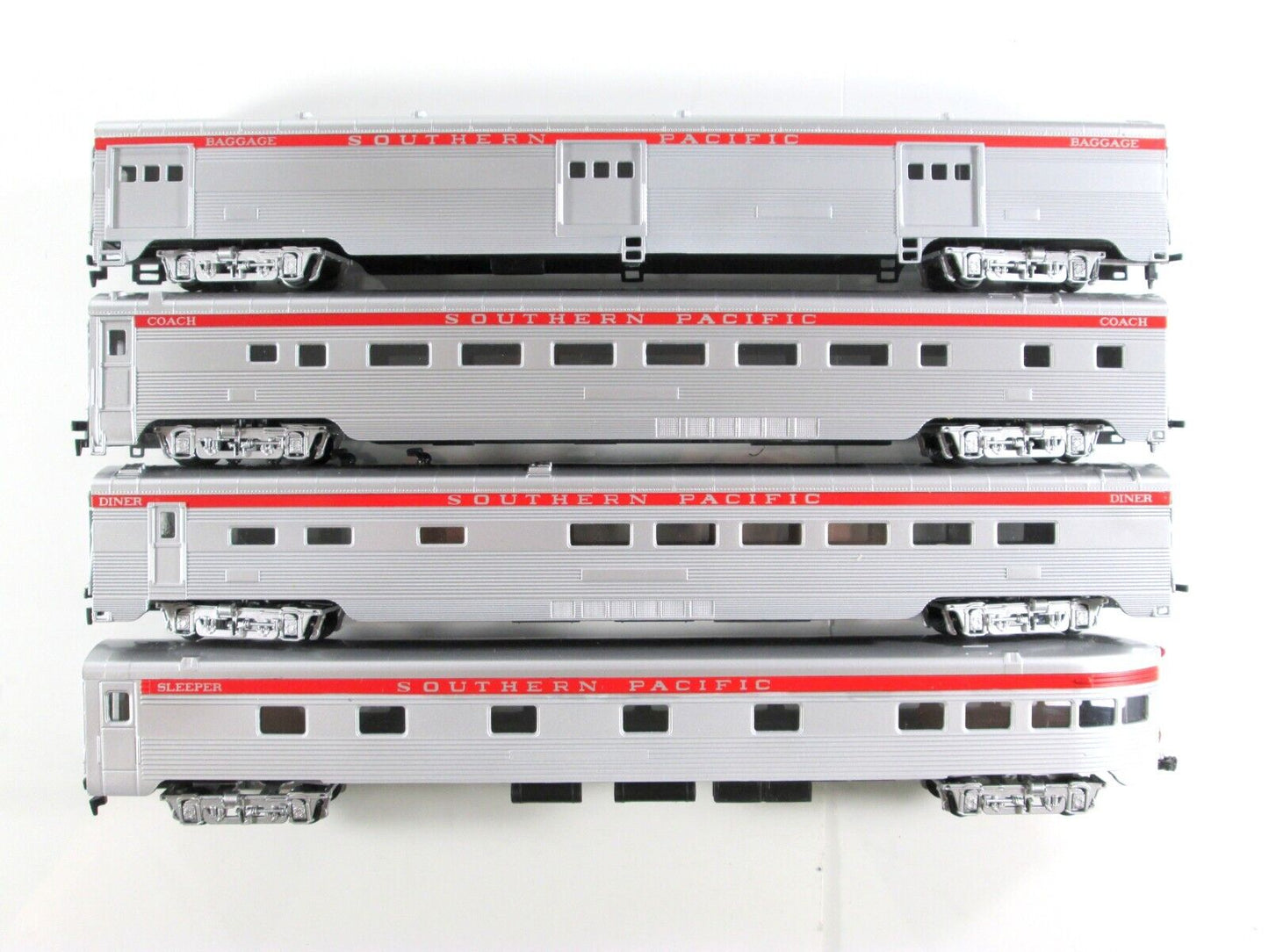 HO Scale SOUTHERN PACIFIC / SP  Lightweight Passenger Car 8-Pack Set - IHC 47958