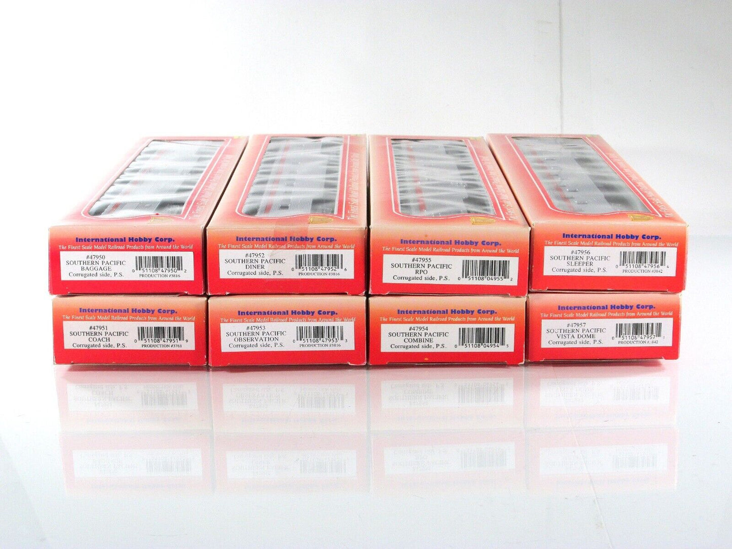 HO Scale SOUTHERN PACIFIC / SP  Lightweight Passenger Car 8-Pack Set - IHC 47958