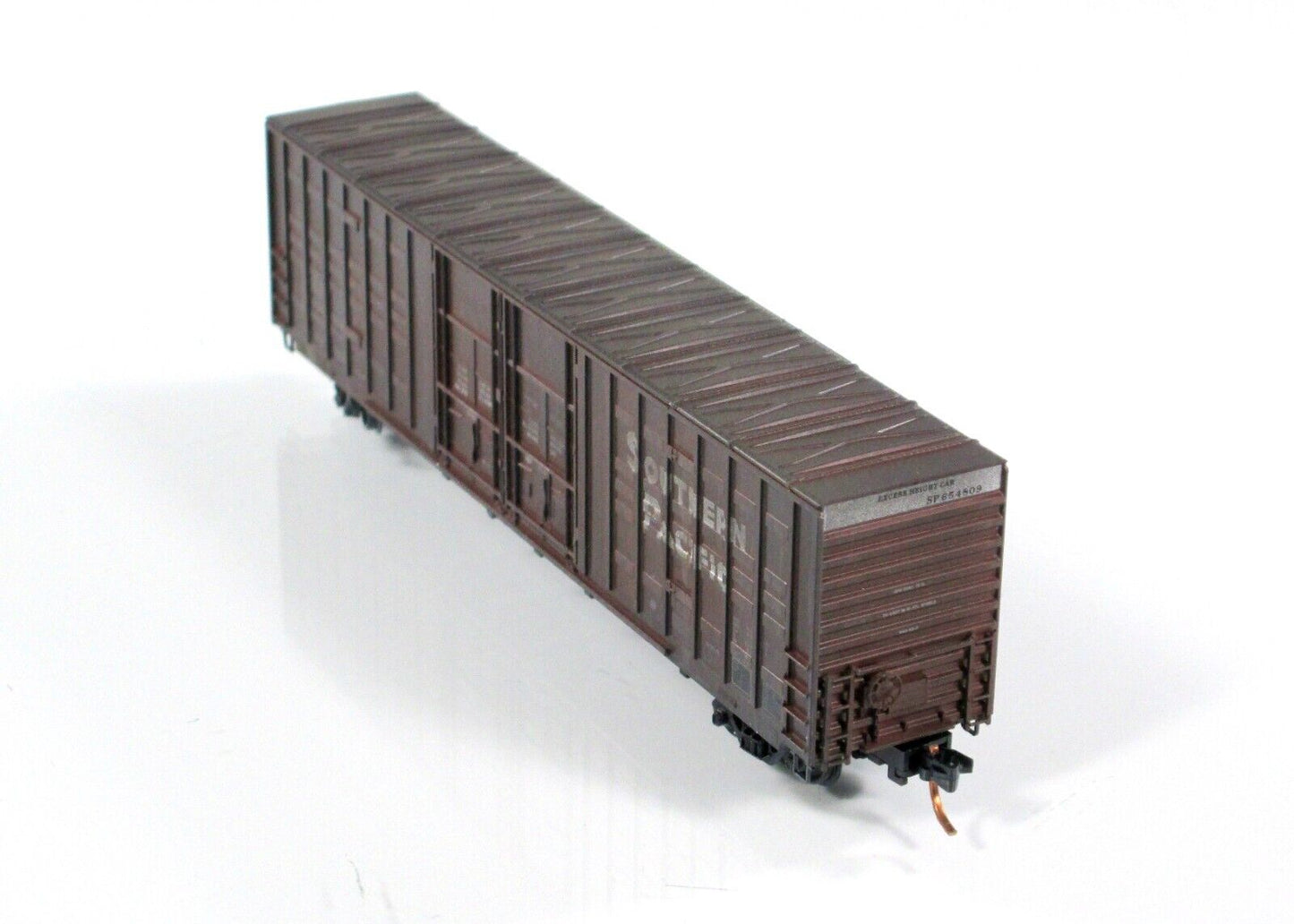 N Scale ***SOUTHERN PACIFIC*** Weathered 60' Box Car ----- Micro Trains 10351100