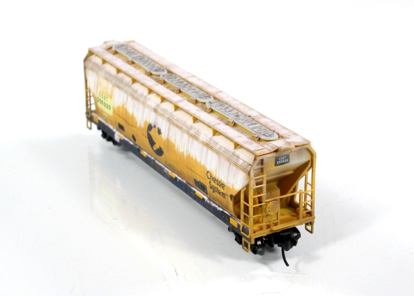 N Scale **CHESSIE SYSTEM** Weathered 3-Bay Hopper - Micro Trains 09444540