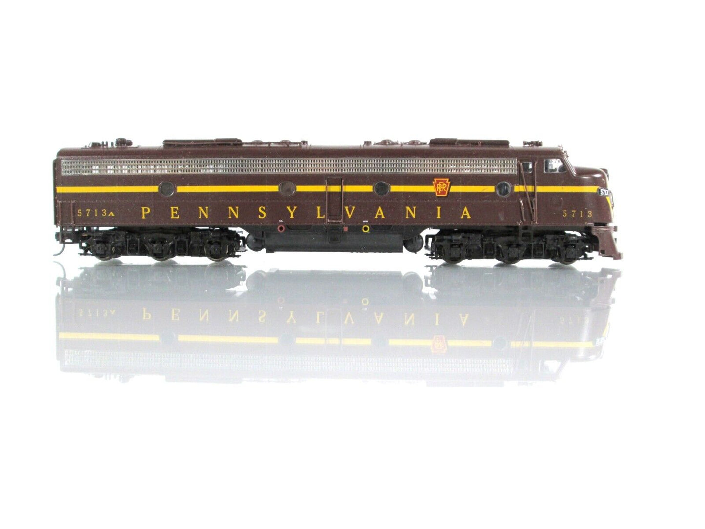 HO Scale Pennsylvania E8/9 Diesel Locomotive, PRR 5713 A ----- Proto 2000, 21007