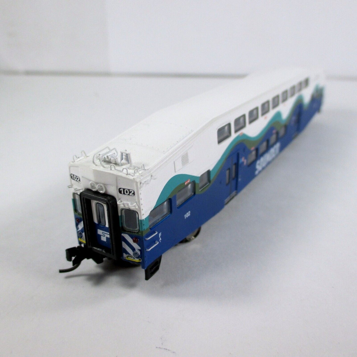 N Scale **SEATTLE SOUNDER** Bombardier Commuter Control Car #102 - Athearn 10123