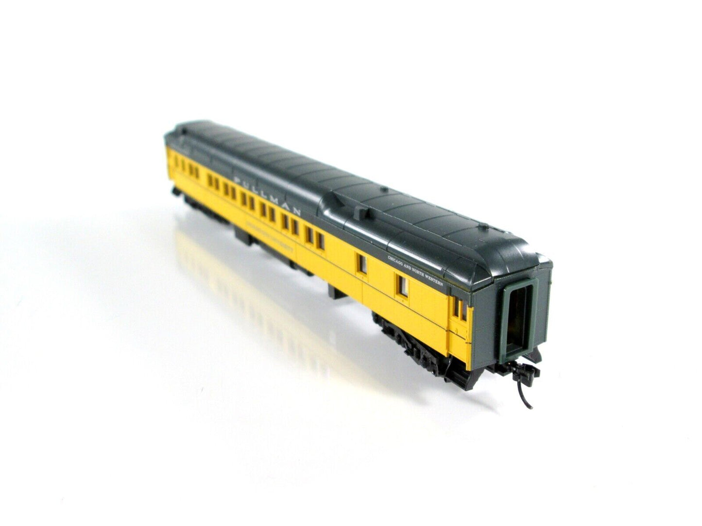 N Scale CHICAGO and NORTH WESTERN Heavyweight Passenger 3-Car Set -Micro Trains