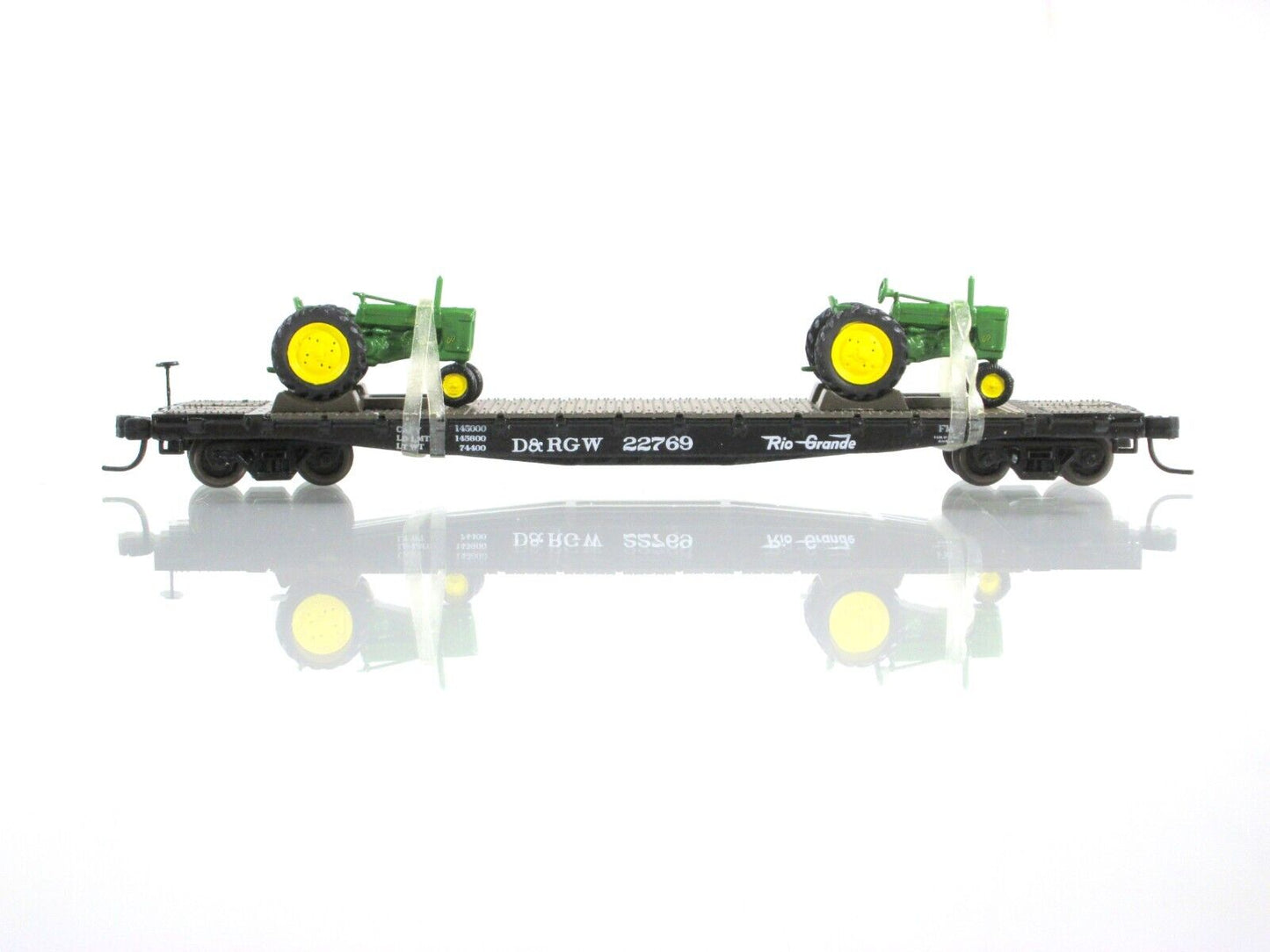 N Scale *JOHN DEERE* Tractors, Flat Car *RIO GRANDE* 22769 - Athearn 10436 *RARE