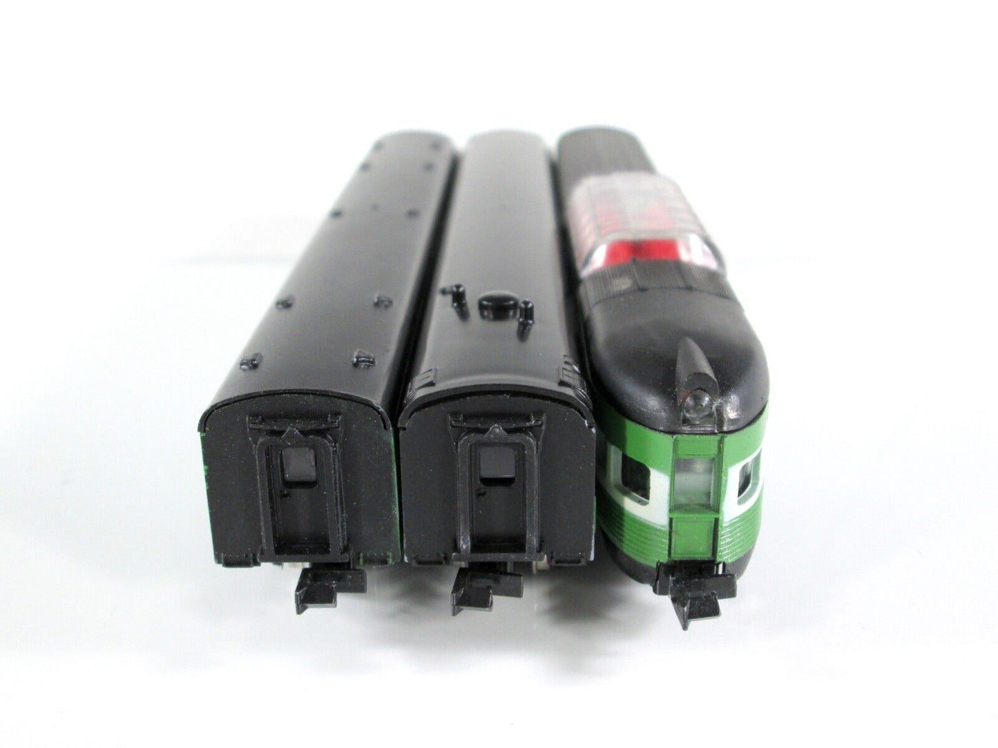 N Scale BURLINGTON NORTHERN Passenger Set - Baggage, Diner, Dome Obs. -- Con-Cor