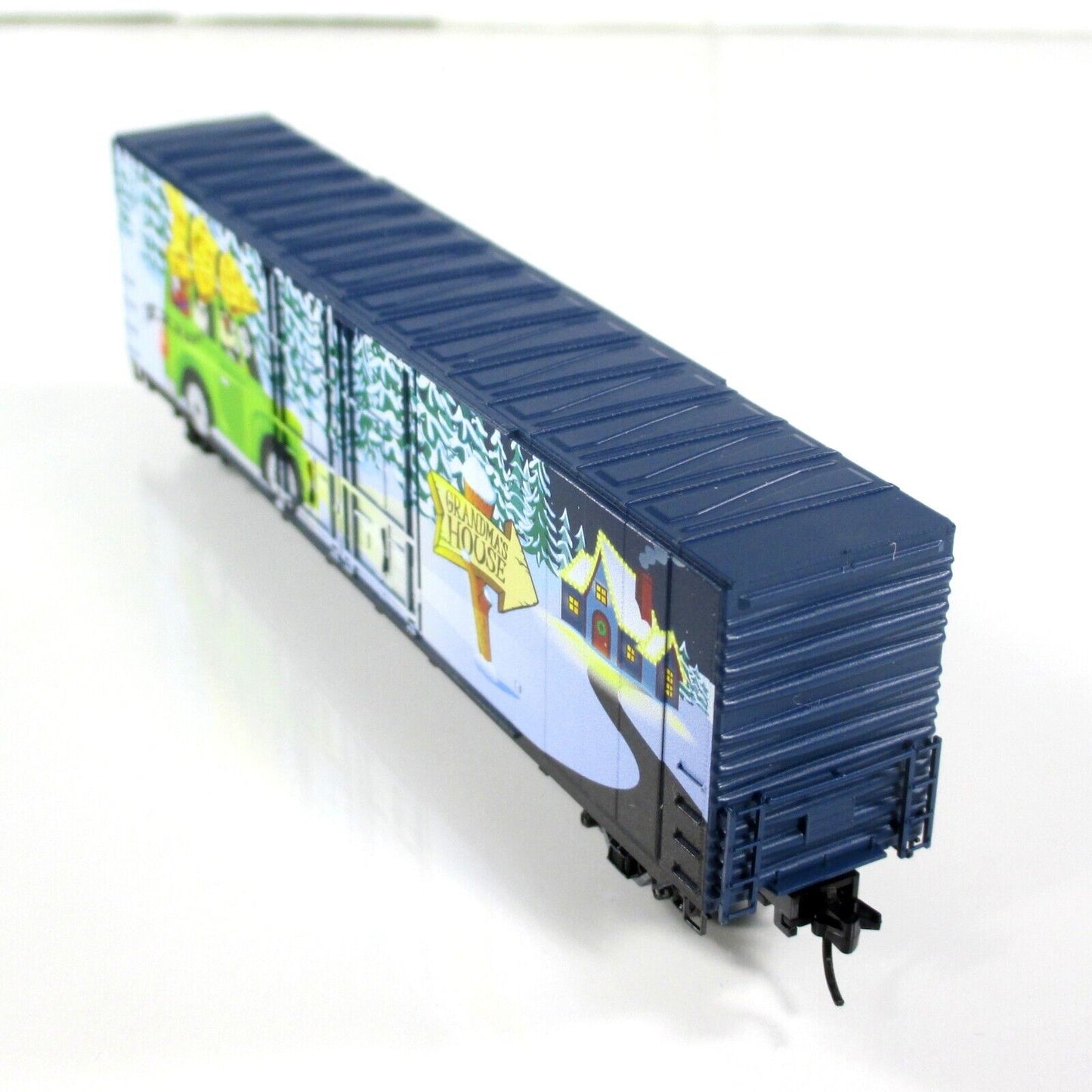 N Scale **MERRY CHRISTMAS 2020** 60' Holiday Box Car ----- Micro Trains 10200150