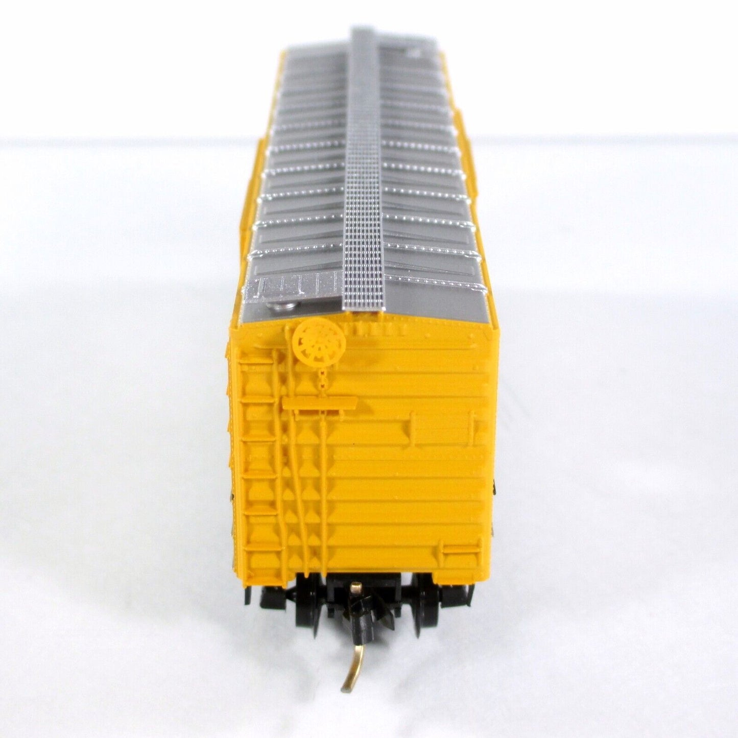 N Scale ***DENVER RIO GRANDE*** Box Car - Micro Trains / Lowell Smith / 6464-650
