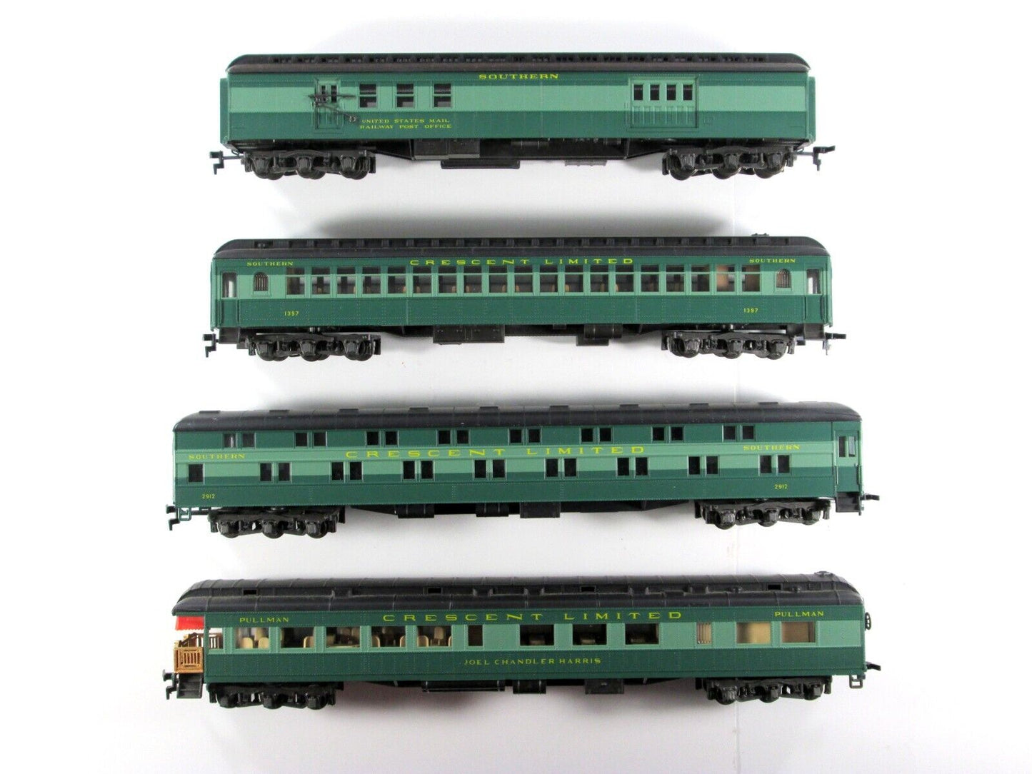 HO Scale SOUTHERN CRESCENT Ltd 1920s Passenger Car 4-Pack Set B - Rivarossi 6903